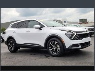 Used 2023 Kia Sportage EX image 1