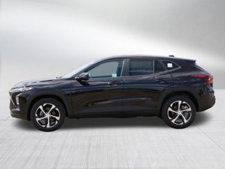 New 2025 Chevrolet Trax RS w/ Sunroof Package video 2