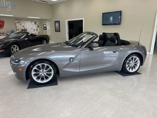 Used 2005 BMW Z4 2.5i image 1