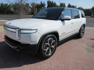 Used 2024 Rivian R1S Adventure image 1
