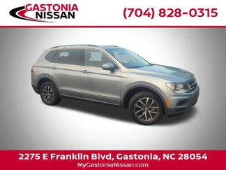 Used 2020 Volkswagen Tiguan SE w/ Panoramic Sunroof Package image 1