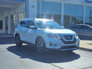 Used 2018 Nissan Rogue SL image 1