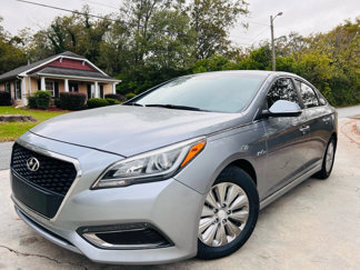 Used 2016 Hyundai Sonata SE image 1