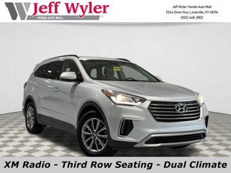 Used 2018 Hyundai Santa Fe SE image 1