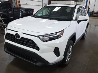 Used 2024 Toyota RAV4 XLE image 1