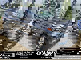 Certified 2022 Ford Explorer XLT w/ Class IV Trailer Tow Package image 1