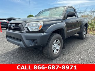 Used 2013 Toyota Tacoma 4x4 Regular Cab image 1