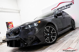 Used 2025 BMW M5 w/ Carbon Package image 1