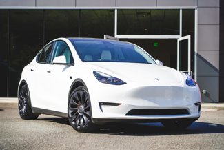 Used 2022 Tesla Model Y Performance image 1
