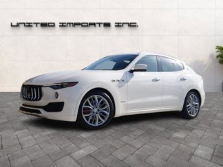 Used 2018 Maserati Levante GranLusso image 1
