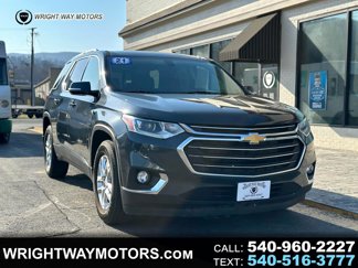 Used 2021 Chevrolet Traverse LT image 1