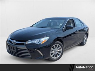 Used 2017 Toyota Camry XLE image 1