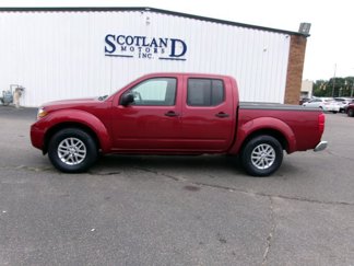 Used 2019 Nissan Frontier SV image 1