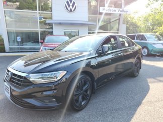 Certified 2019 Volkswagen Jetta R-Line image 1
