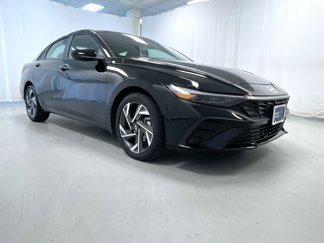 Used 2025 Hyundai Elantra Sport video 1
