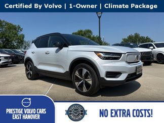 Used 2022 Volvo XC40 P8 Recharge image 1