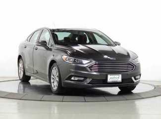 Used 2017 Ford Fusion SE w/ Fusion SE Technology Package image 1