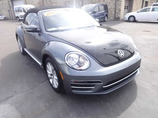 Used 2017 Volkswagen Beetle 1.8T Classic image 1