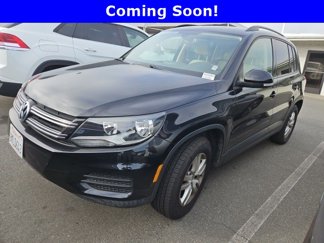 Used 2016 Volkswagen Tiguan S image 1