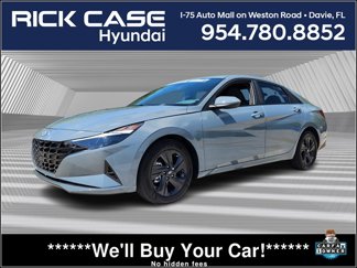 Certified 2022 Hyundai Elantra SEL image 1