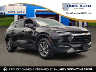 Used 2023 Chevrolet Blazer LT image 1