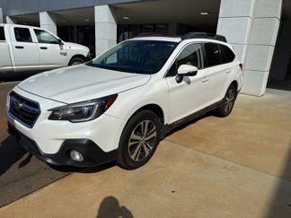 Used 2019 Subaru Outback 2.5i Limited w/ Popular Package #2 image 1