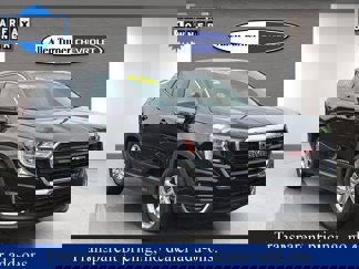 Used 2024 GMC Terrain SLE image 1