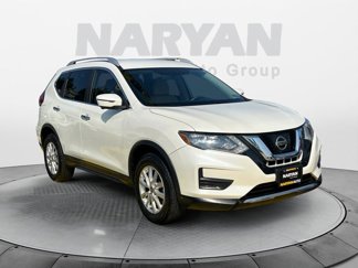 Used 2017 Nissan Rogue SV w/ SV Premium Package image 1