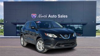 Used 2017 Nissan Rogue Sport S image 1