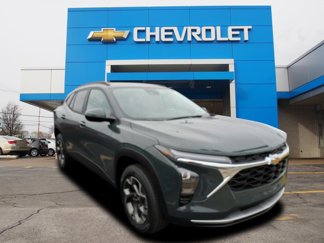 New 2025 Chevrolet Trax LT w/ Driver Confidence Package image 1