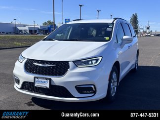 Used 2022 Chrysler Pacifica Touring-L image 1