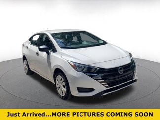 Used 2024 Nissan Versa S image 1