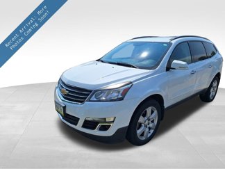 Used 2017 Chevrolet Traverse LT w/ Style and Technology Package image 1