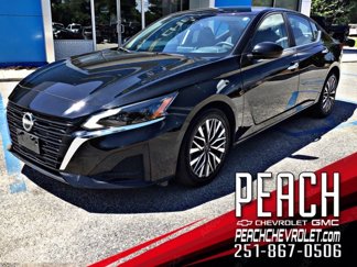 Used 2023 Nissan Altima 2.5 SV image 1