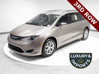 Used 2017 Chrysler Pacifica Touring-L Plus w/ Advanced Safetytec Group image 1