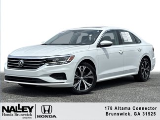 Used 2020 Volkswagen Passat 2.0T SEL image 1