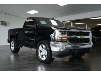Used 2017 Chevrolet Silverado 1500 LT w/ LT Convenience Package image 1