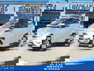Used 2017 Ford Focus Titanium image 1