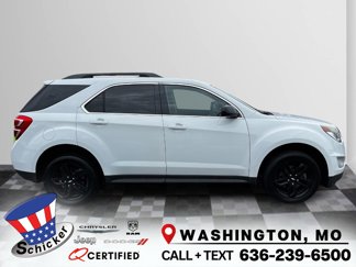 Used 2017 Chevrolet Equinox LT image 1