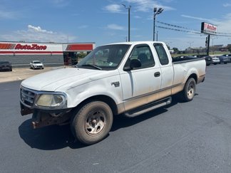 Used 1999 Ford F150 2WD SuperCab image 1