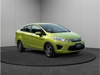 Used 2013 Ford Fiesta SE image 1