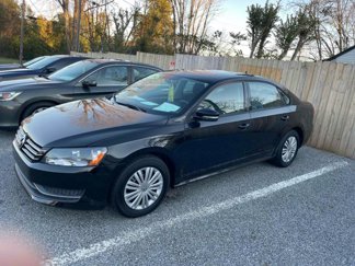 Used 2014 Volkswagen Passat 1.8T S image 1