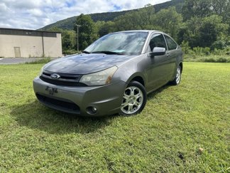 Used 2010 Ford Focus SE image 1