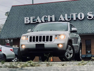 Used 2011 Jeep Grand Cherokee Laredo image 1