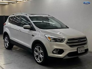 Used 2019 Ford Escape Titanium image 1