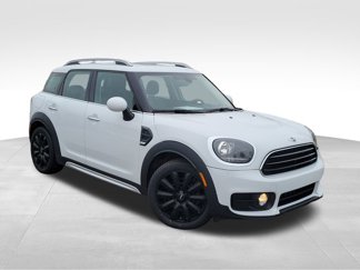Used 2017 MINI Cooper Countryman image 1