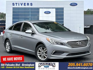Used 2016 Hyundai Sonata SE image 1