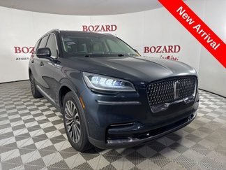 Used 2023 Lincoln Aviator Reserve image 1