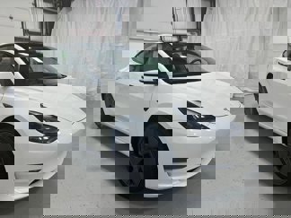 Used 2023 Tesla Model 3 Standard Range image 1