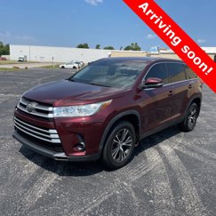 Used 2019 Toyota Highlander LE image 1